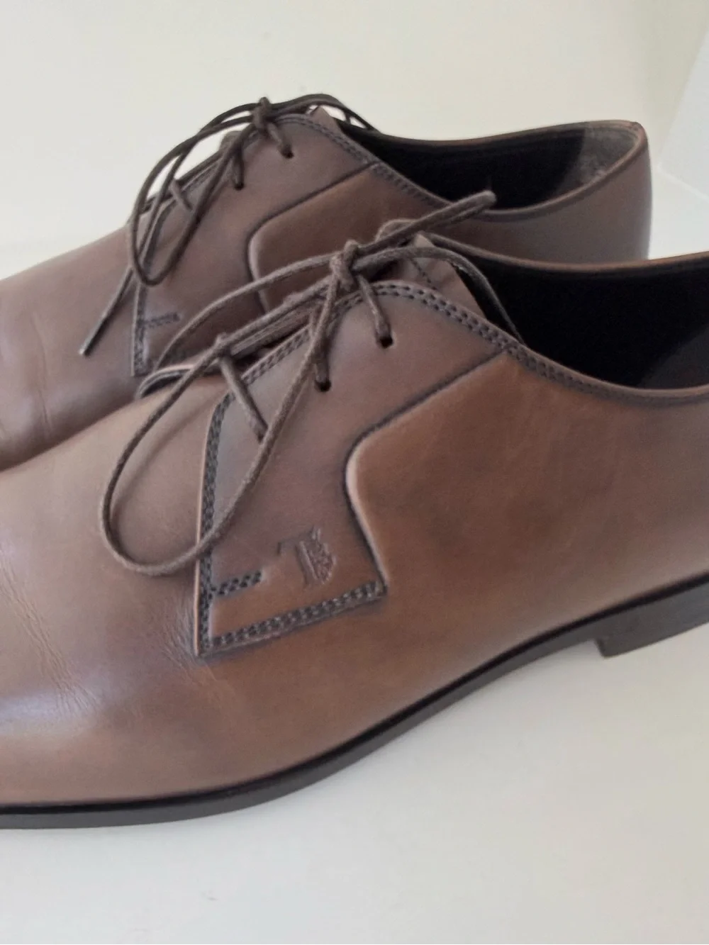 Tod's Smooth Leather Derby Lace-Up Plain Toe Dress Shoes in Brown Men’s Size 7